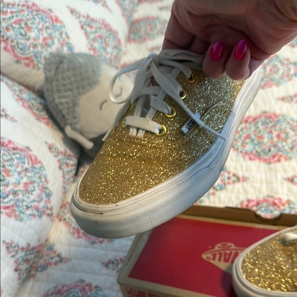 Vans Gold and White Sneakers Shimmering Canvas Low-Top - Picture 4 of 10